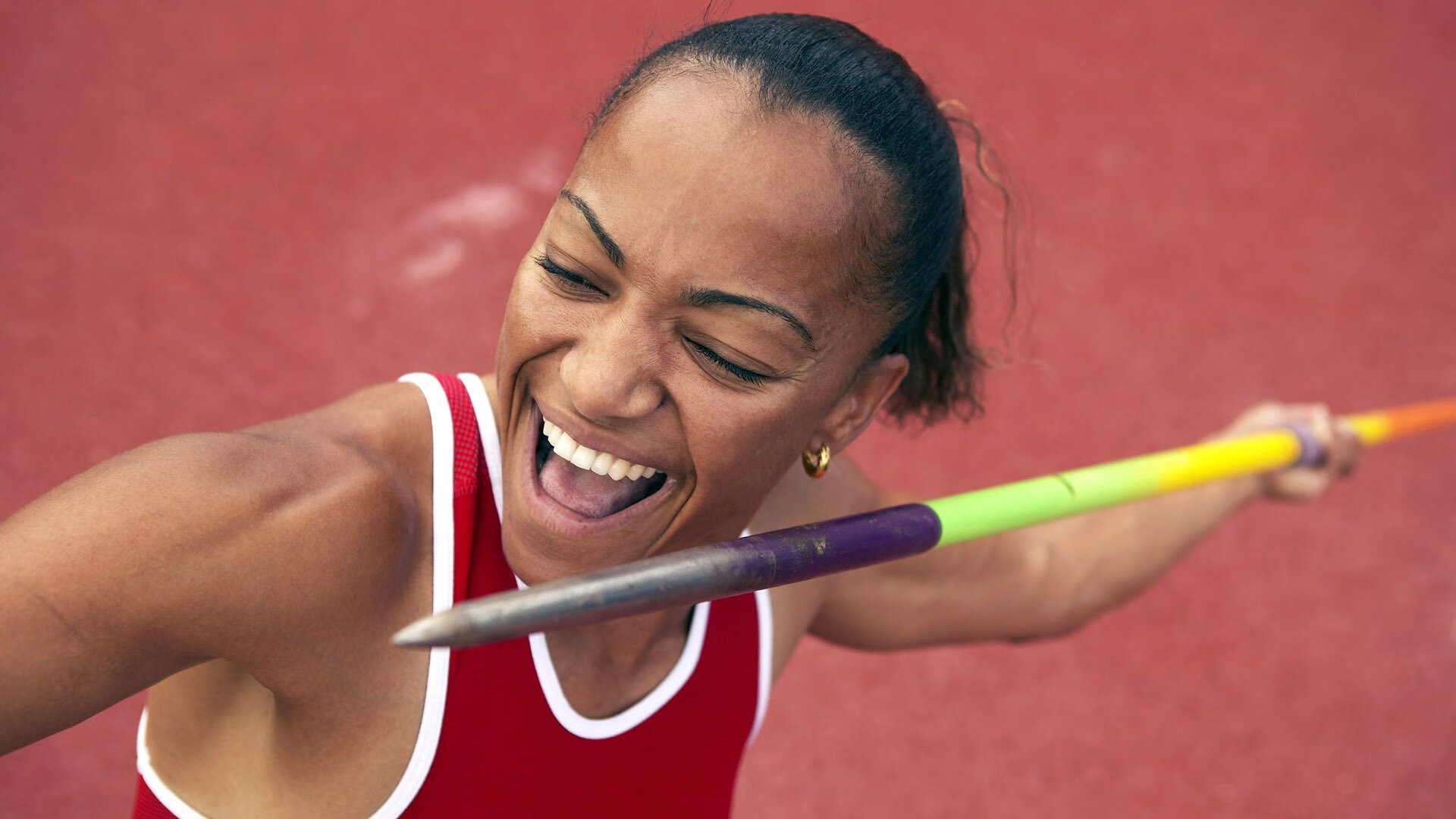 足球的双面镜，弗拉霍维奇的教科书表演与卡塔尔终结玻利维亚的争议