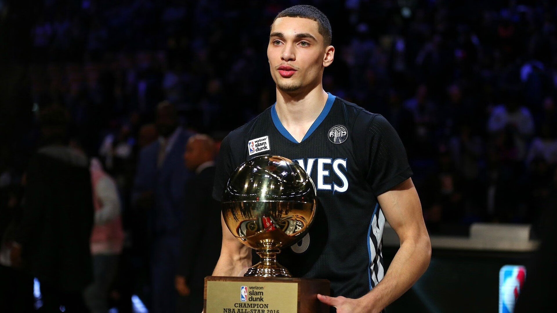 欧冠决赛之夜,劳塔罗的压制级表演如何改写历史