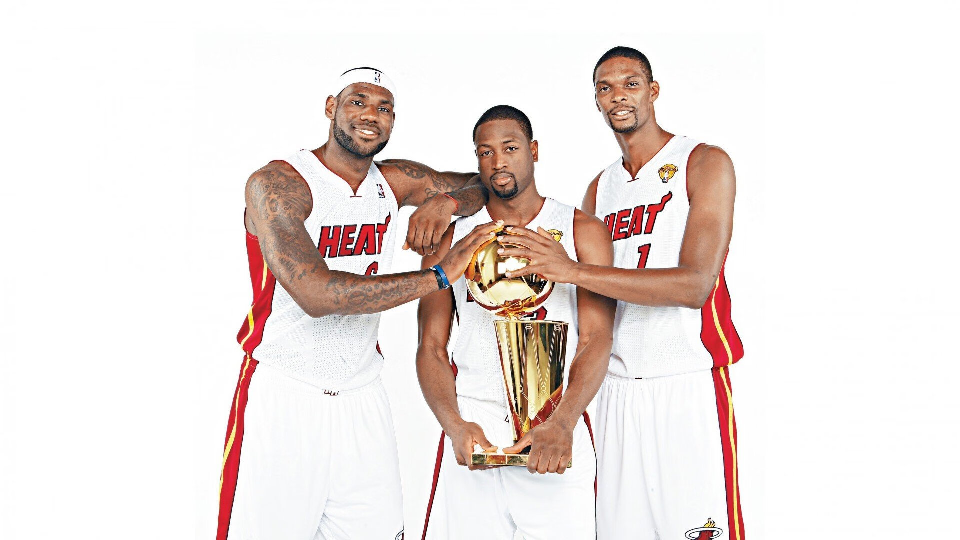 巴黎之夜的冰与火，印度绝杀改写历史，安赛龙铁腕统治羽坛