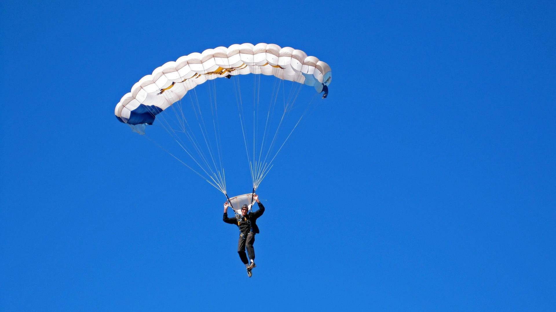1.冷与热的交响，北欧战车碾过德意志，与林高远在纪录簿上刻下的东方微光